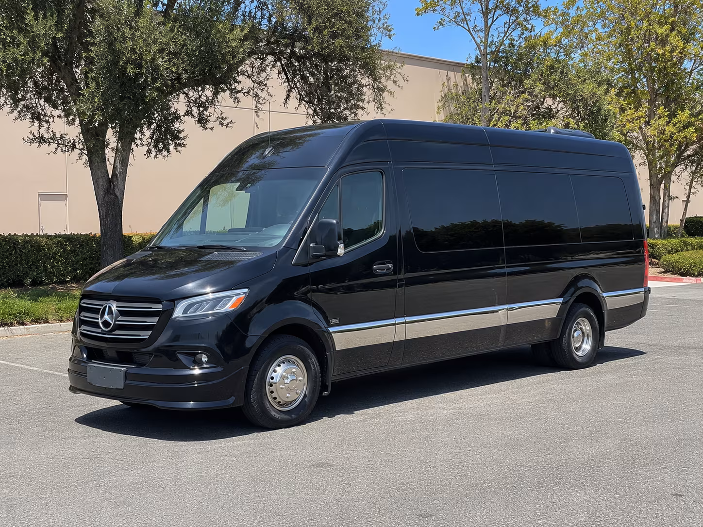 find the perfect transportation for your next corporate event 2