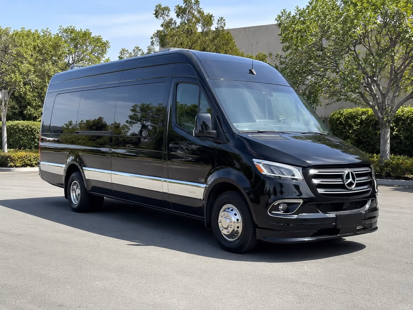find the perfect transportation for your next private event 3
