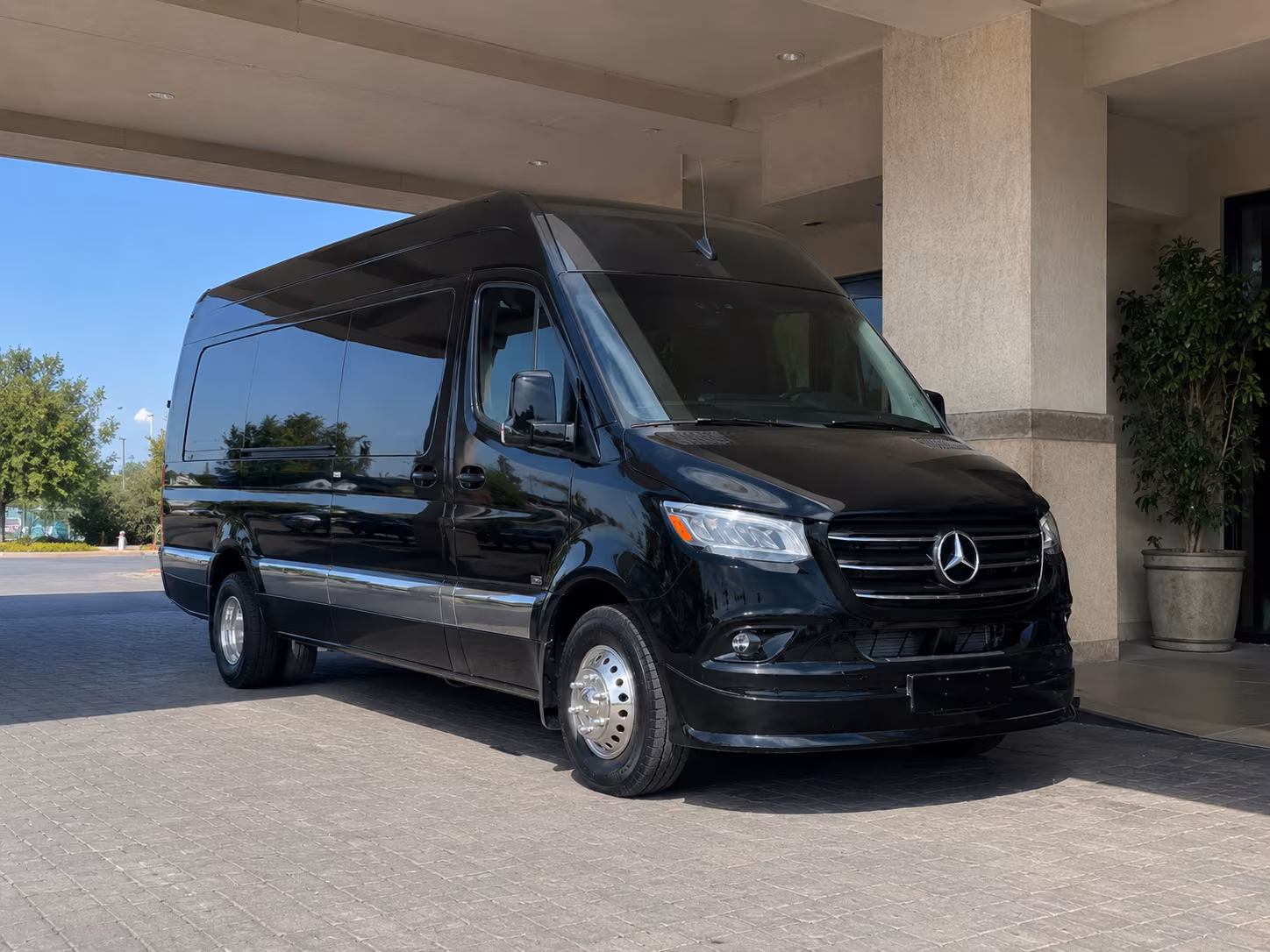 find the perfect transportation for your next prom 4